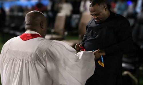 « Félix Tshisekedi protégé pour 4 ans » : Révélation du prophète Jacques Neema à Daniel Bumba lors de la Prière de la Nation