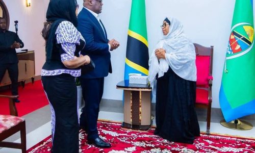 Décès de l’époux de la Présidente tanzanienne : Tshisekedi à Zanzibar
