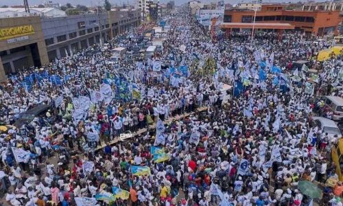 Marée humaine en soutien au Président Tshisekedi et aux institutions