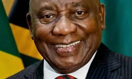 Afrique du Sud : un tribunal suspend la procédure de destitution de Ramaphosa