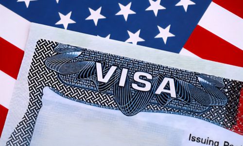Justice américaine : la suspension des visas pour 75 pays jugée illégale